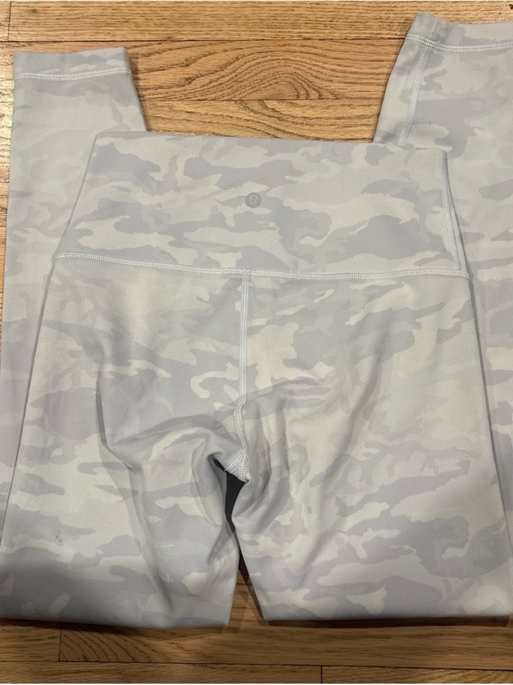 lululemon athlet Light Gray Camo Leggings size 6